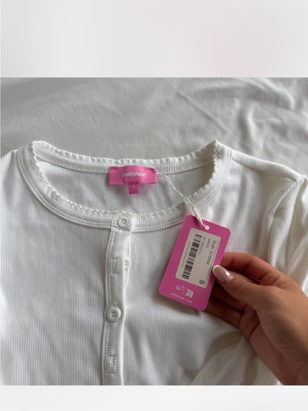 Edikted White Ribbed Button-Front Henley Top